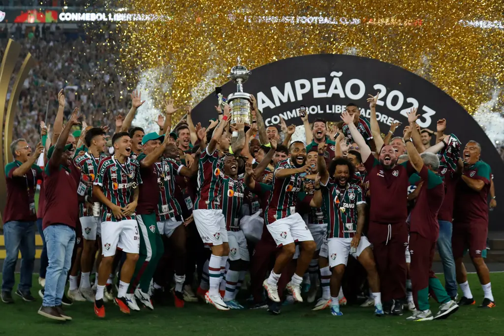 Fluminense celebrate winning the Copa Libertadores 1