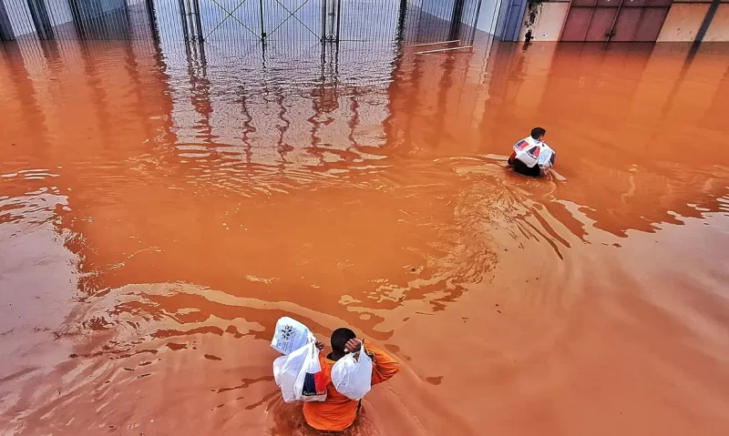 Governo Federal anuncia Pix de R$ 5,1 mil para famílias afetadas por enchentes no RS