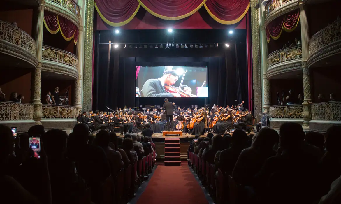 Da periferia para o mundo: concerto marca 20 anos de projeto no Recife 1 Da periferia para o mundo: concerto marca 20 anos de projeto no Recife