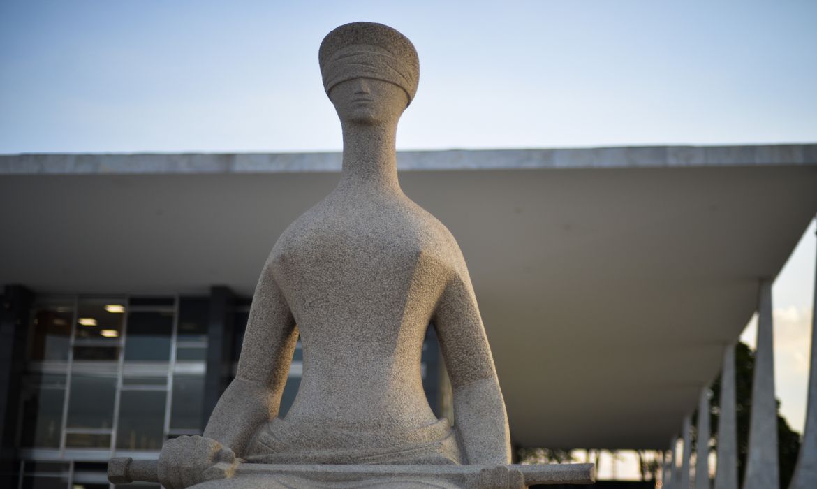 Mendonça autoriza rastreamento de bens de Vorcaro no exterior