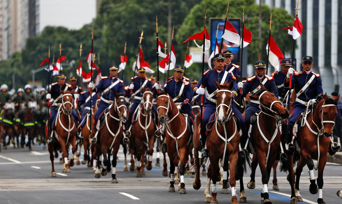 Tradicional desfile cívico-militar é realizado no Rio de Janeiro 1 Tradicional desfile cívico-militar é realizado no Rio de Janeiro